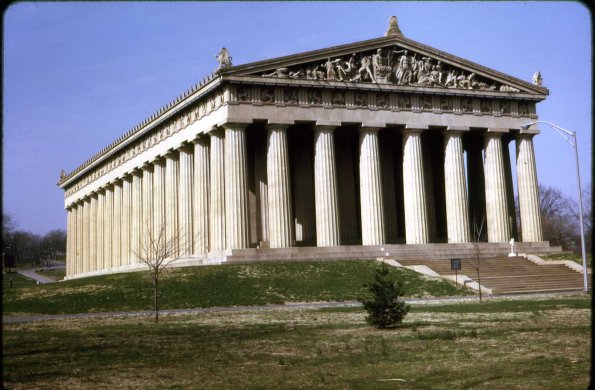 s1_009_ReplicaOfTheParthenonNashville