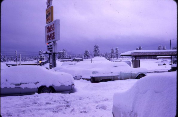 s1_015_AfterSnowstormAtFlaggstaffMyCar