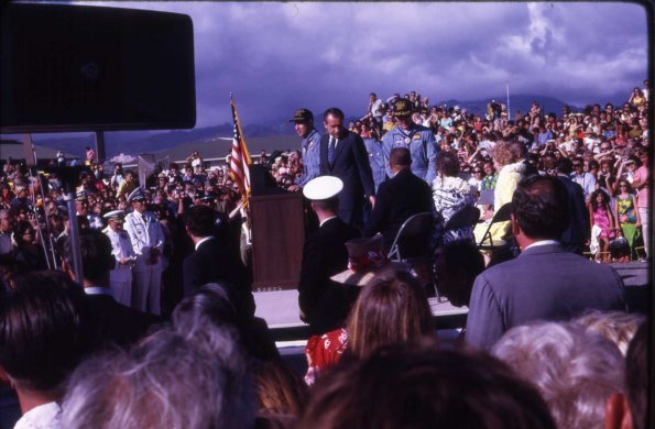 s3_020_AstronautLovellSayingAFewWords