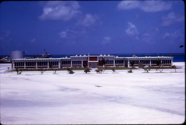 s5_001_OfficersClub001