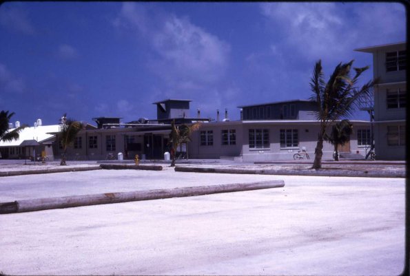 s5_013_TheDiningHall011