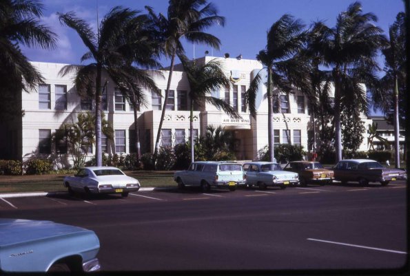 s5_031_6486ABWHqBldtNextToMyOfficeBldg026